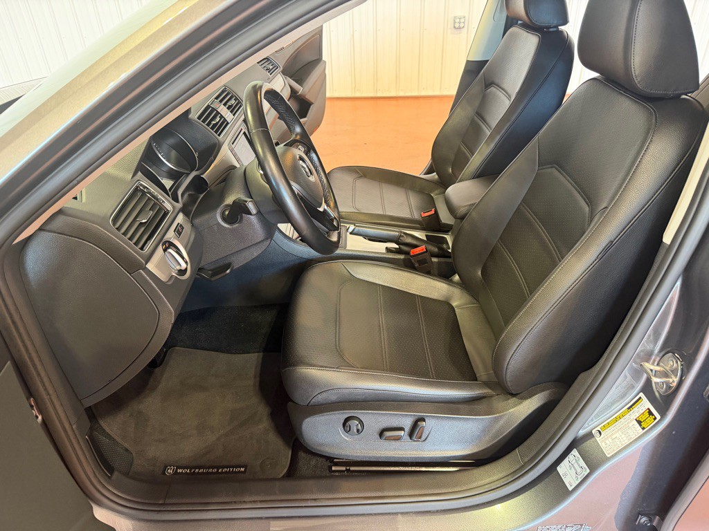 2019 Volkswagen Passat Image 18
