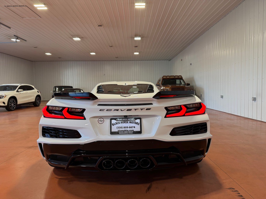 2025 Chevrolet Corvette Image 10