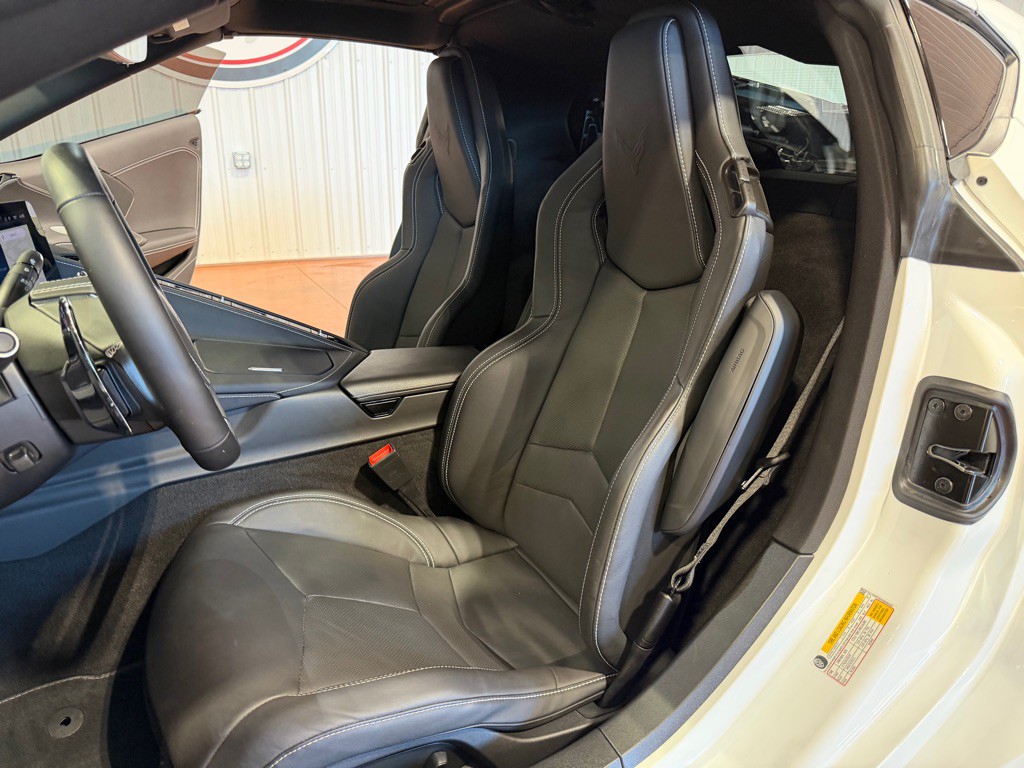 2025 Chevrolet Corvette Image 21