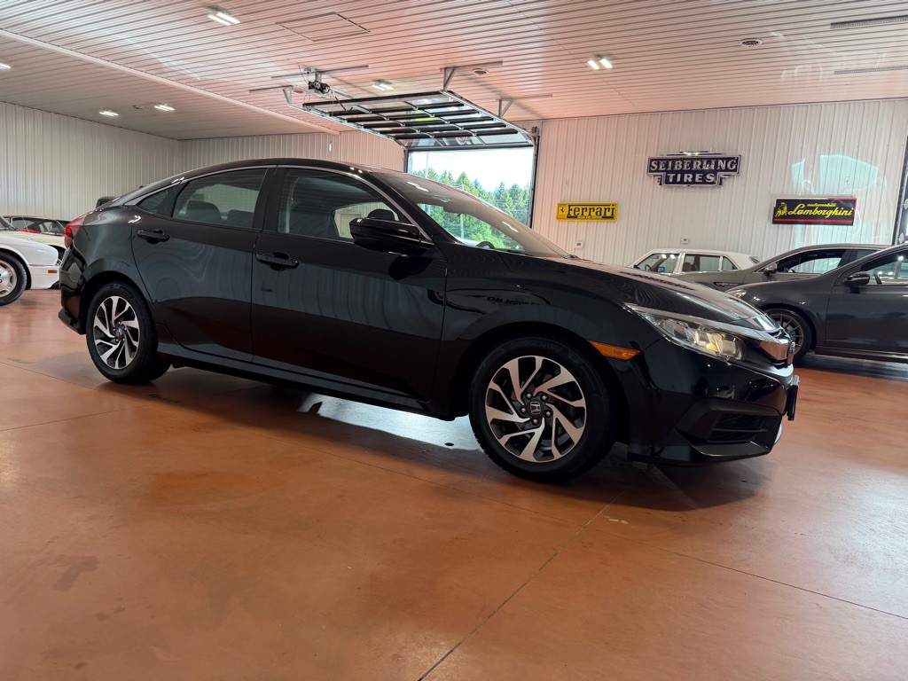 2017 Honda Civic Image 9