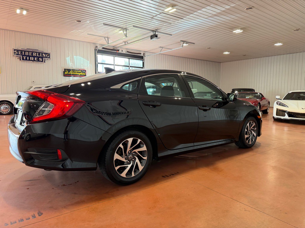 2017 Honda Civic Image 10