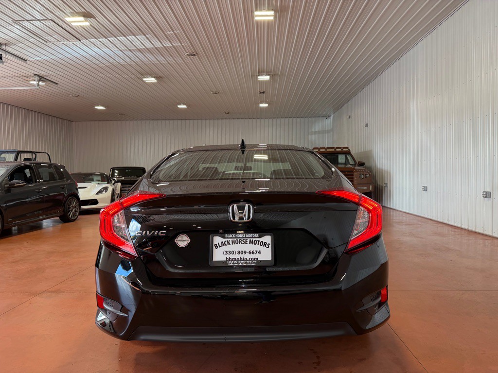 2017 Honda Civic Image 11