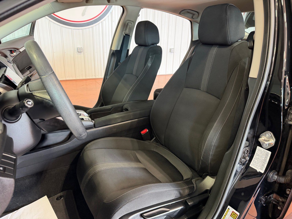 2017 Honda Civic Image 19