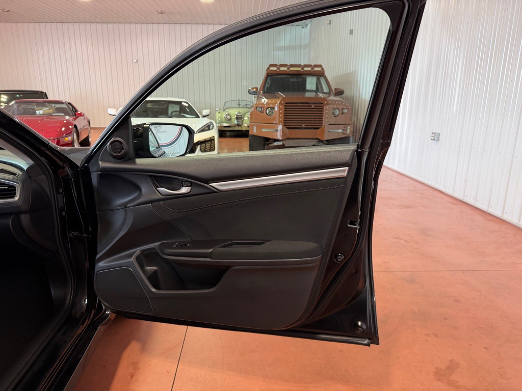 2017 Honda Civic Image 23