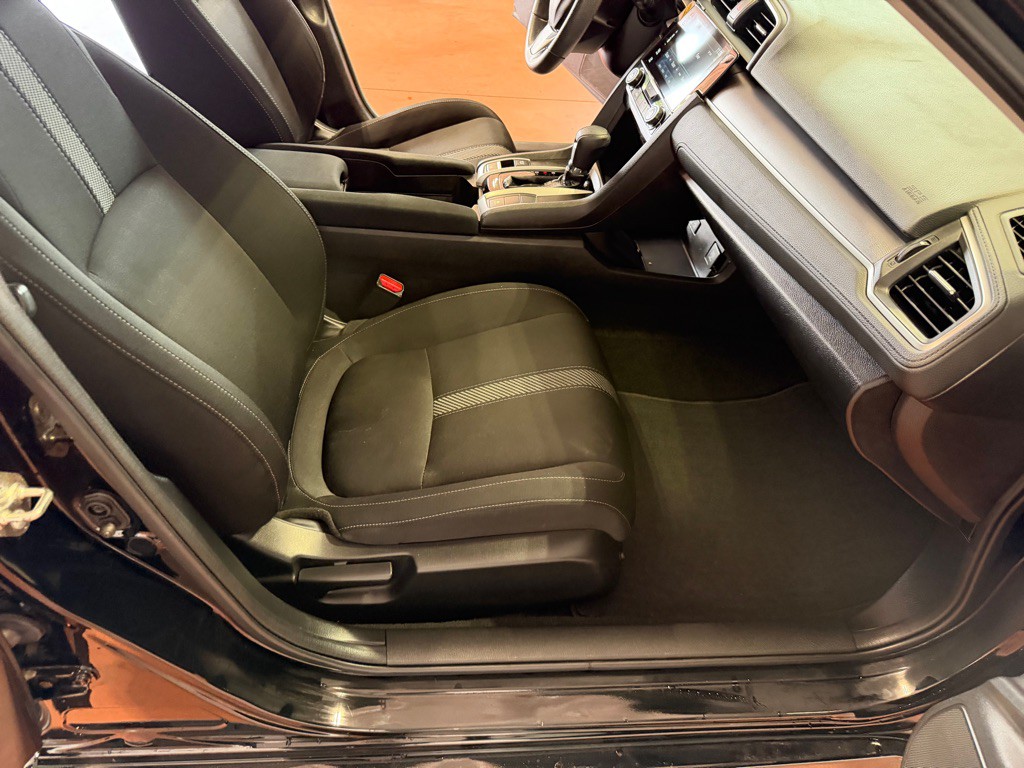 2017 Honda Civic Image 24