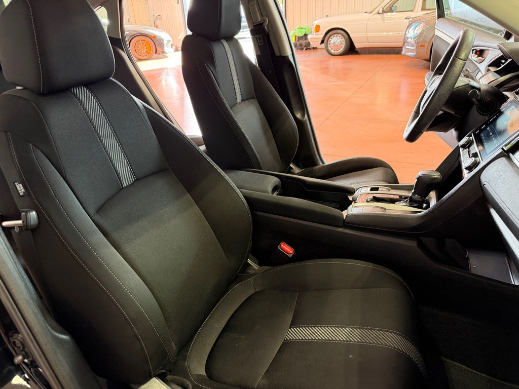 2017 Honda Civic Image 25