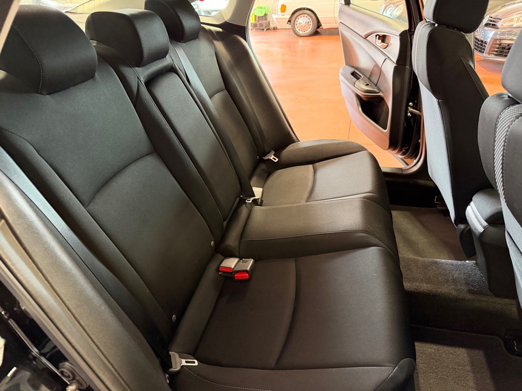 2017 Honda Civic Image 28
