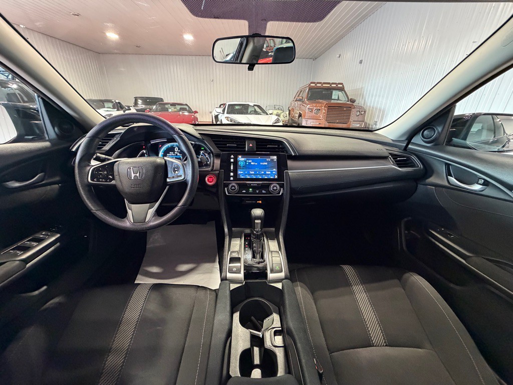 2017 Honda Civic Image 29
