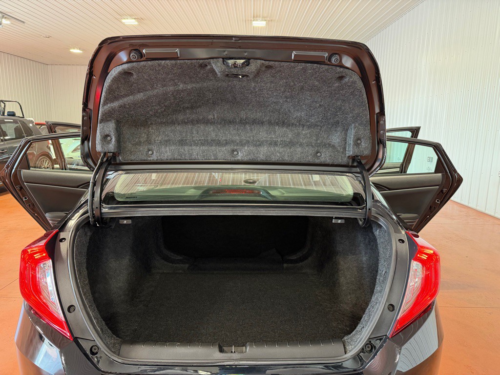 2017 Honda Civic Image 36