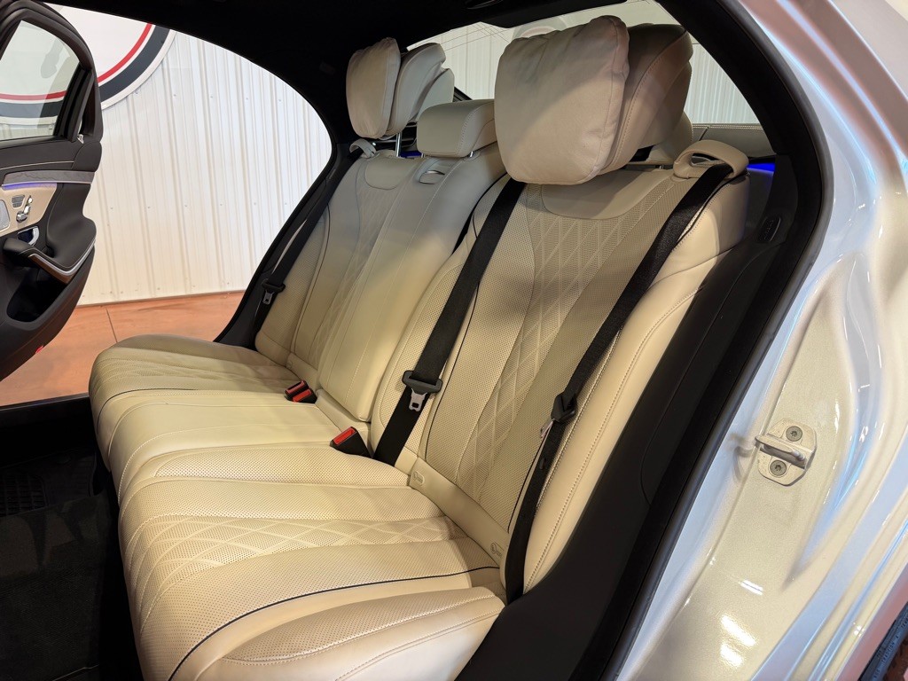 2015 Mercedes-Benz S-Class Image 18