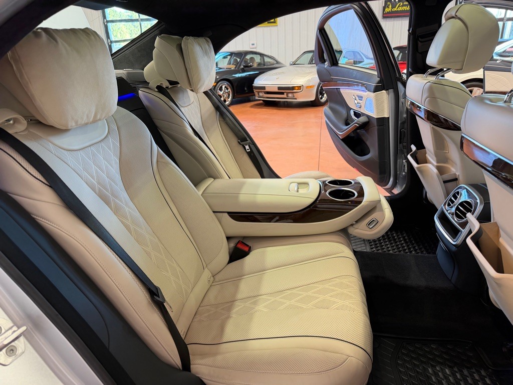 2015 Mercedes-Benz S-Class Image 24