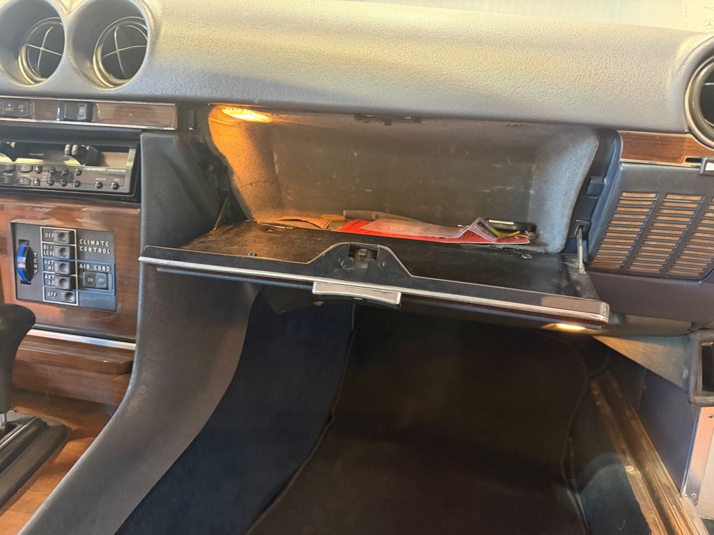 1980 Mercedes-Benz 420-Class Image 20
