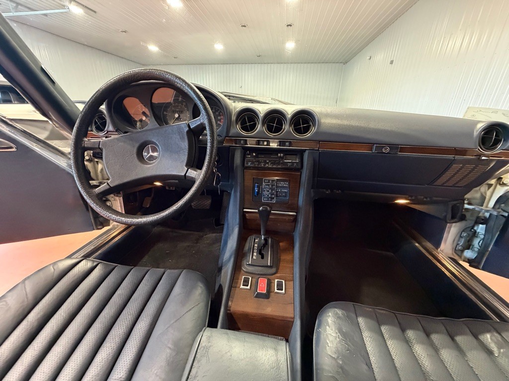 1980 Mercedes-Benz 420-Class Image 21