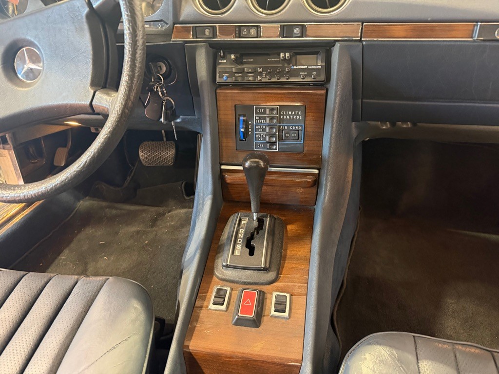 1980 Mercedes-Benz 420-Class Image 22