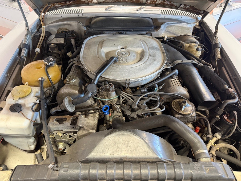 1980 Mercedes-Benz 420-Class Image 31