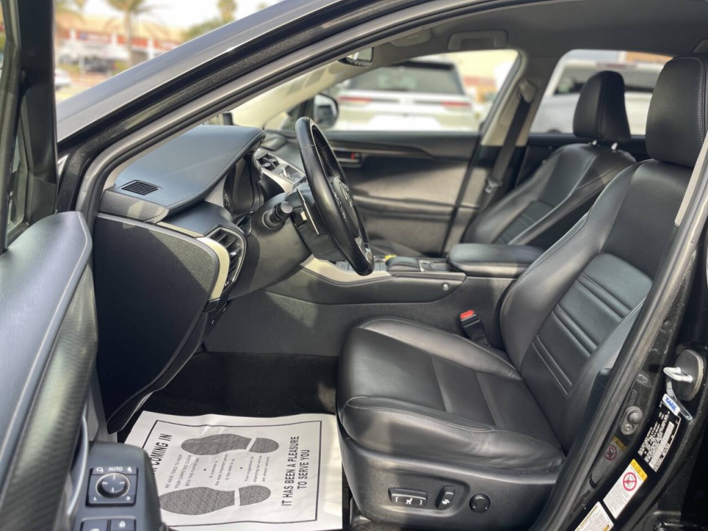 2018 Lexus NX 300 Image 5