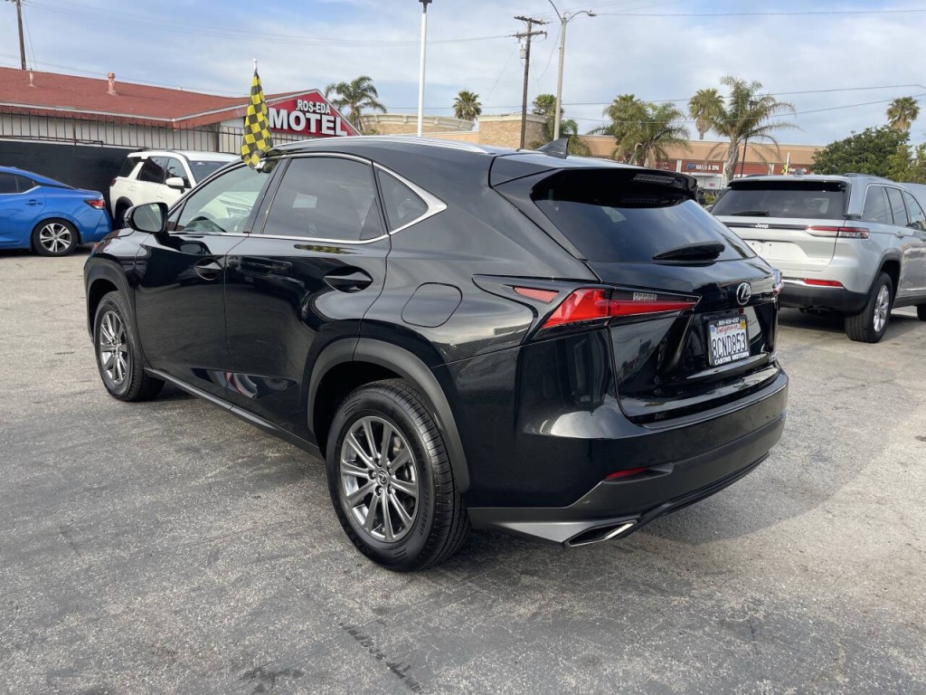 2018 Lexus NX 300 Image 6