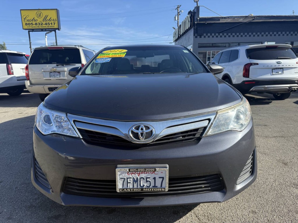 2014 Toyota Camry Image 4
