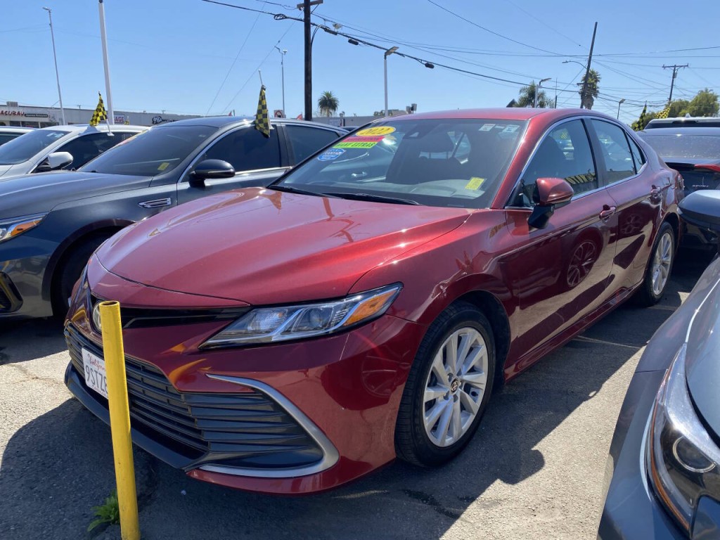 2022 Toyota Camry Image 3