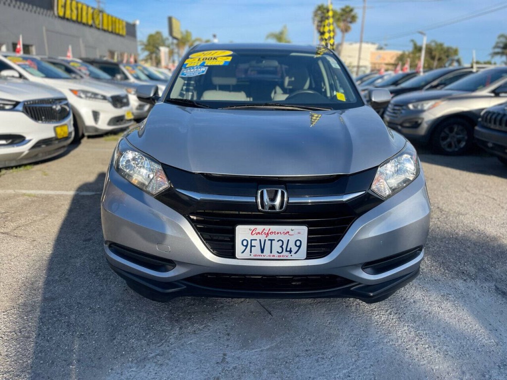 2017 Honda HR-V Image 2