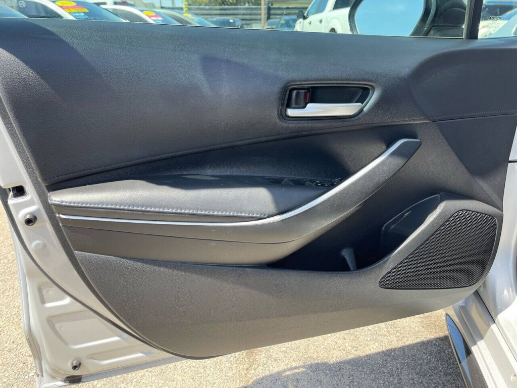 2020 Toyota Corolla Image 11