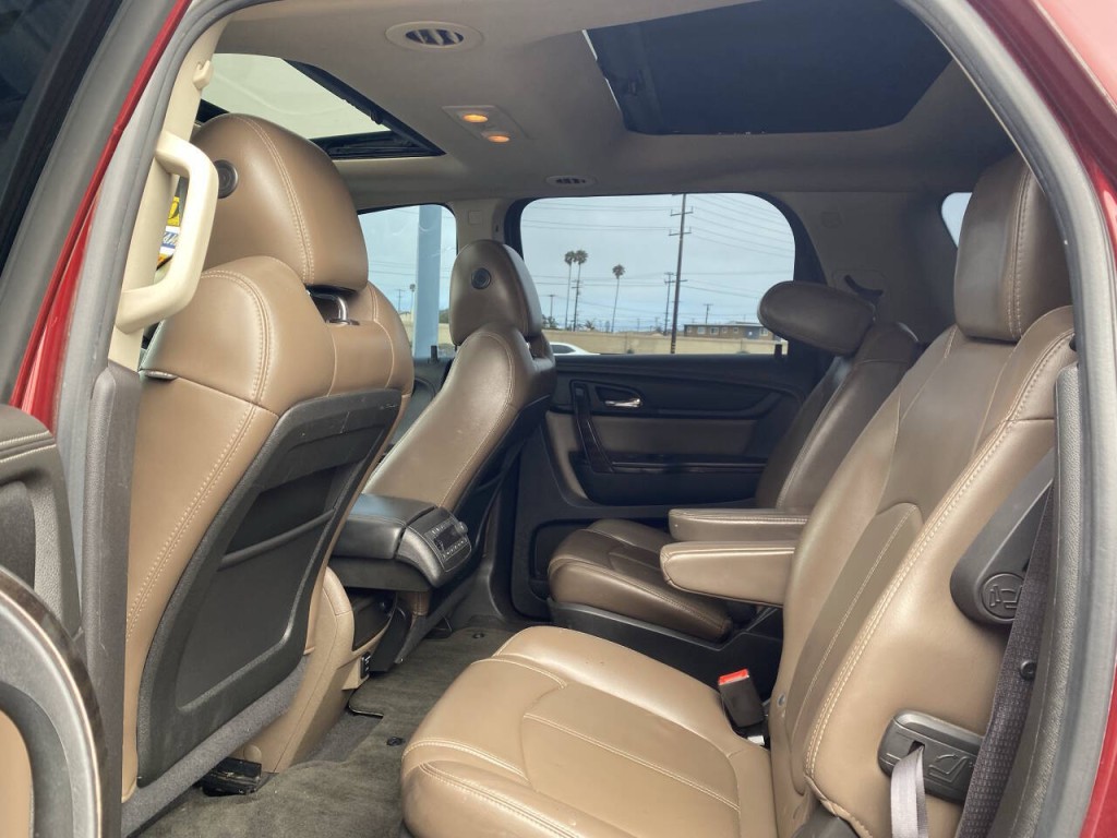 2015 GMC Acadia Image 3