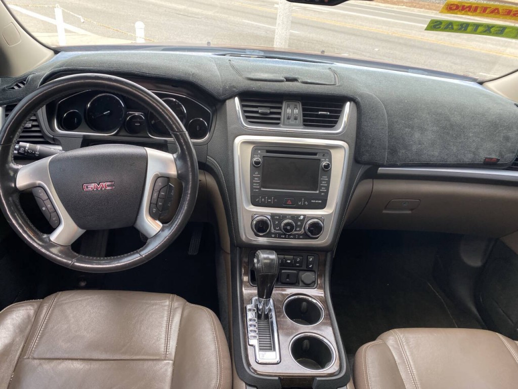 2015 GMC Acadia Image 4