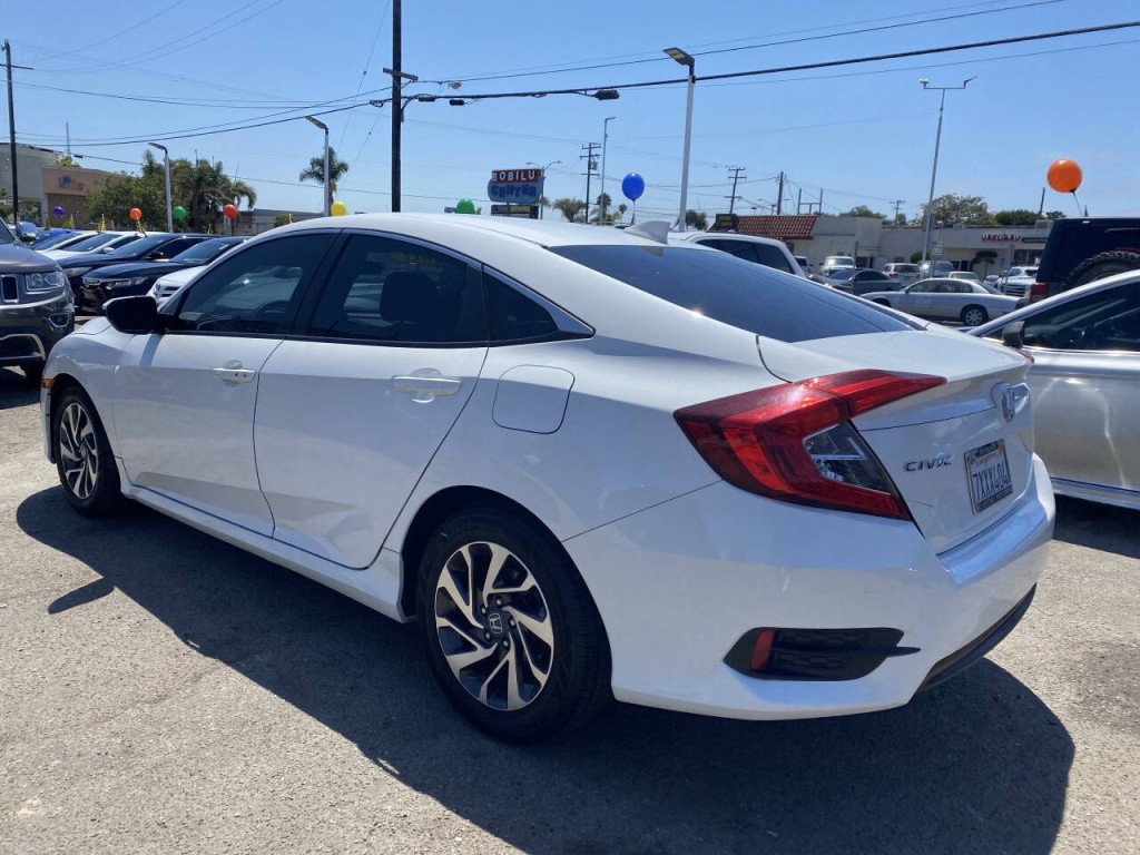2017 Honda Civic Image 7