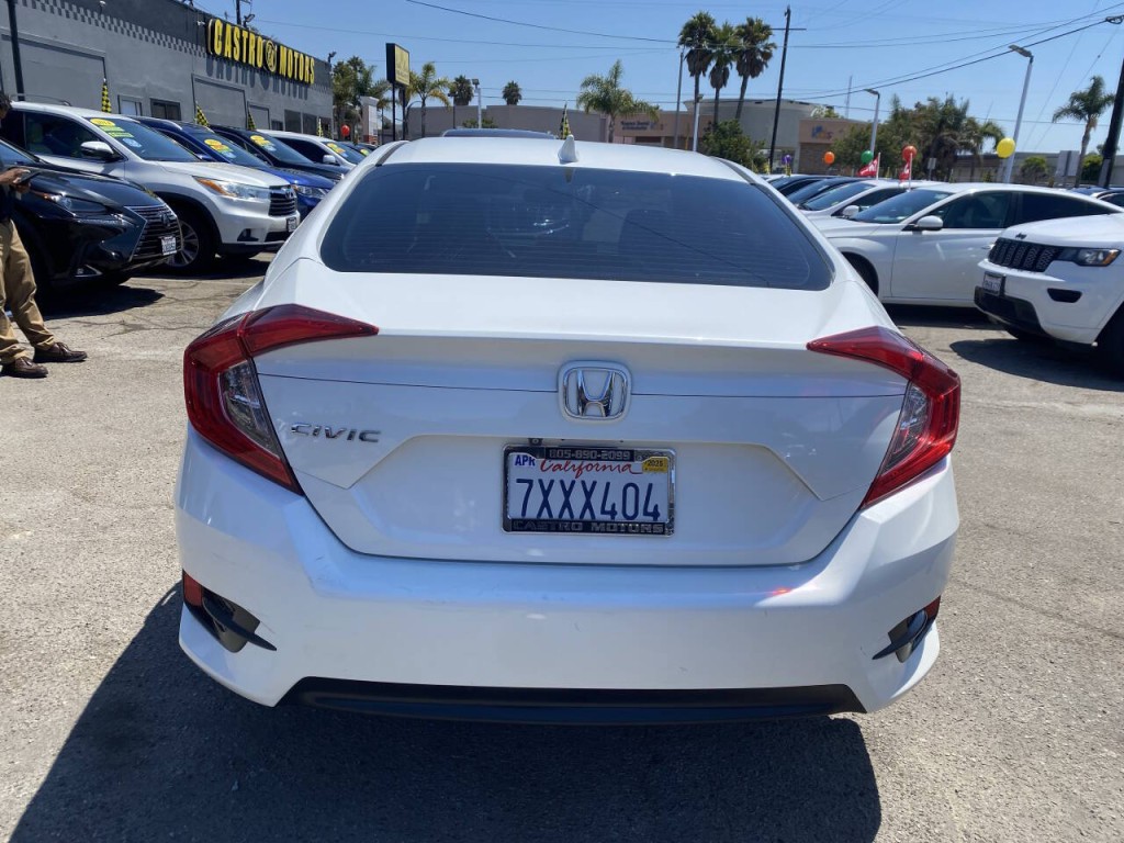 2017 Honda Civic Image 8