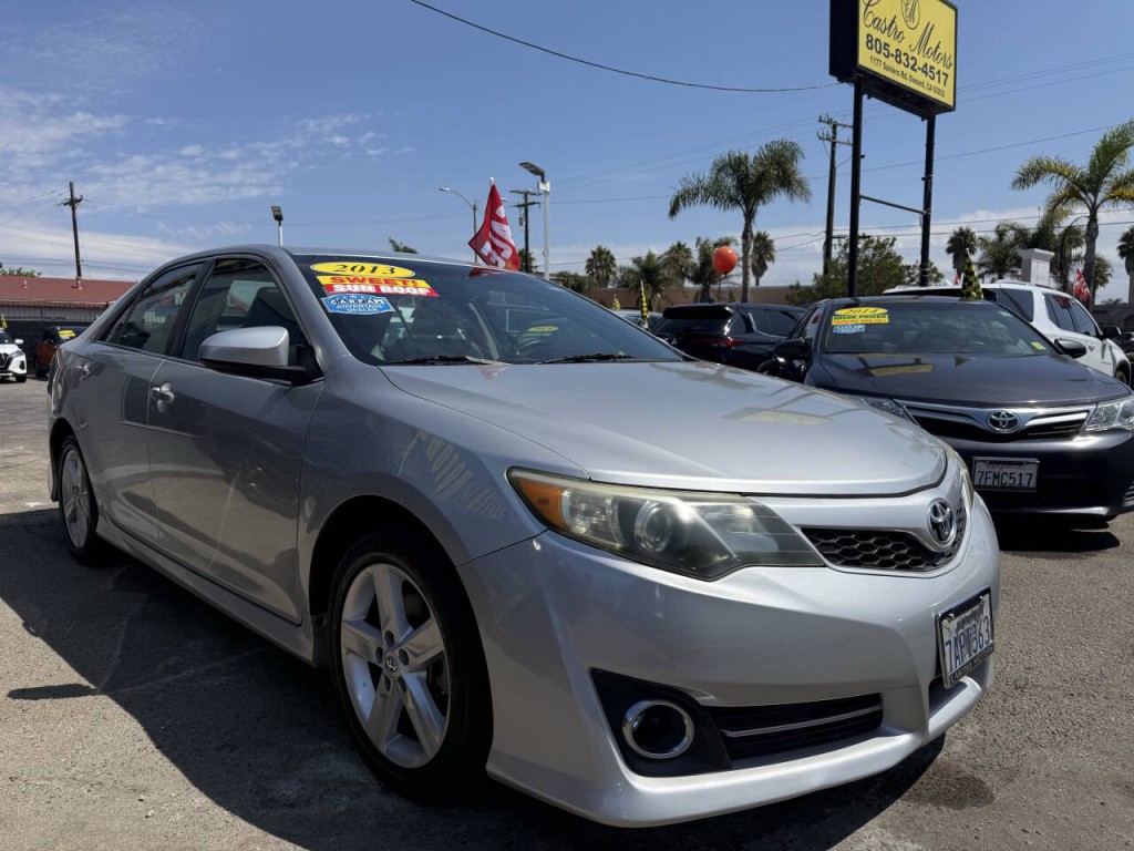 2013 Toyota Camry Image 3