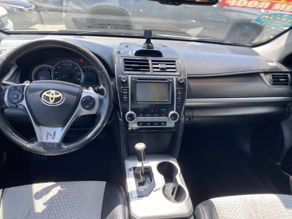 2013 Toyota Camry Image 5