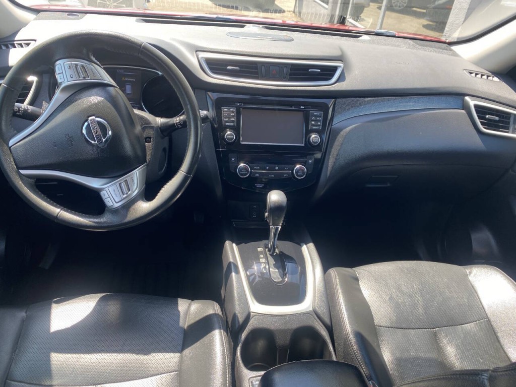 2016 Nissan Rogue Image 3