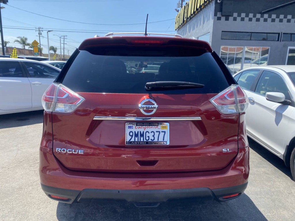 2016 Nissan Rogue Image 2