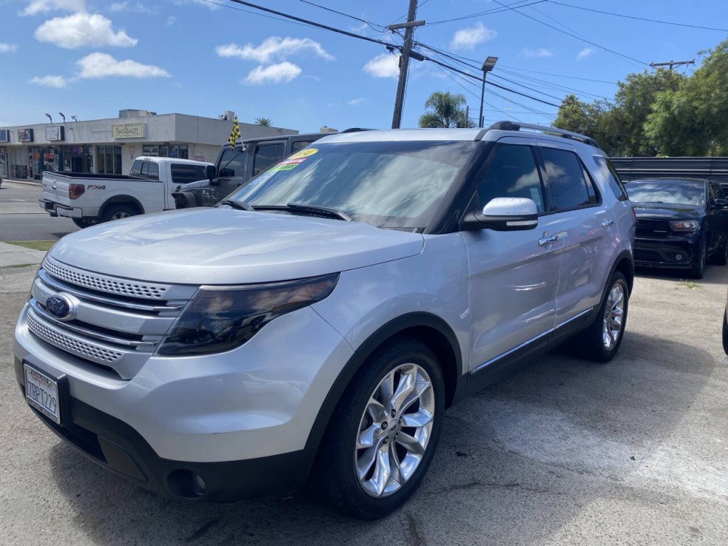 2014 Ford Explorer Image 1