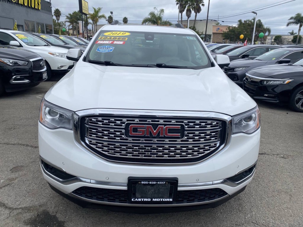 2019 GMC Acadia Image 1