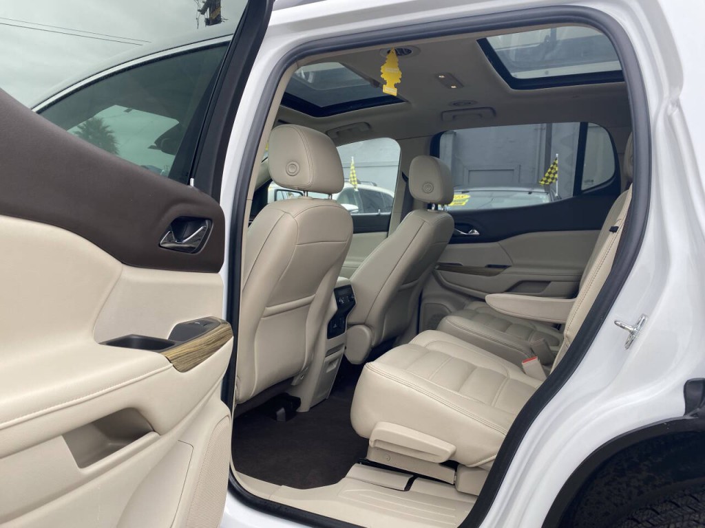 2019 GMC Acadia Image 4