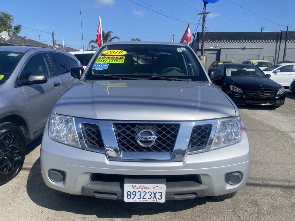 2019 Nissan Frontier Image 2