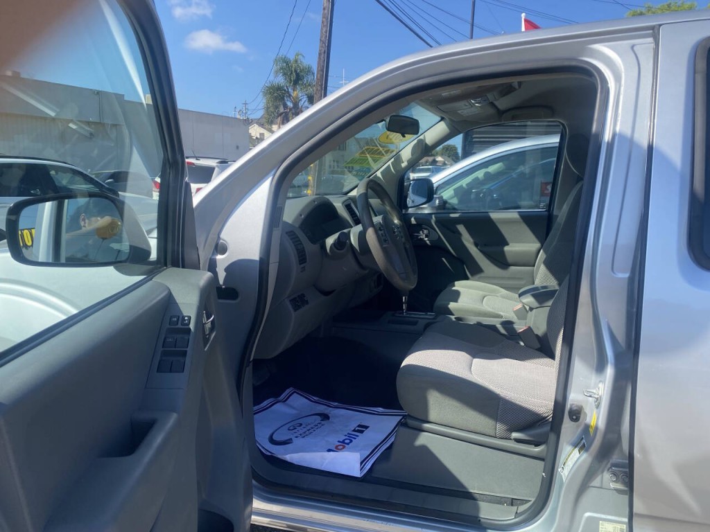 2019 Nissan Frontier Image 4