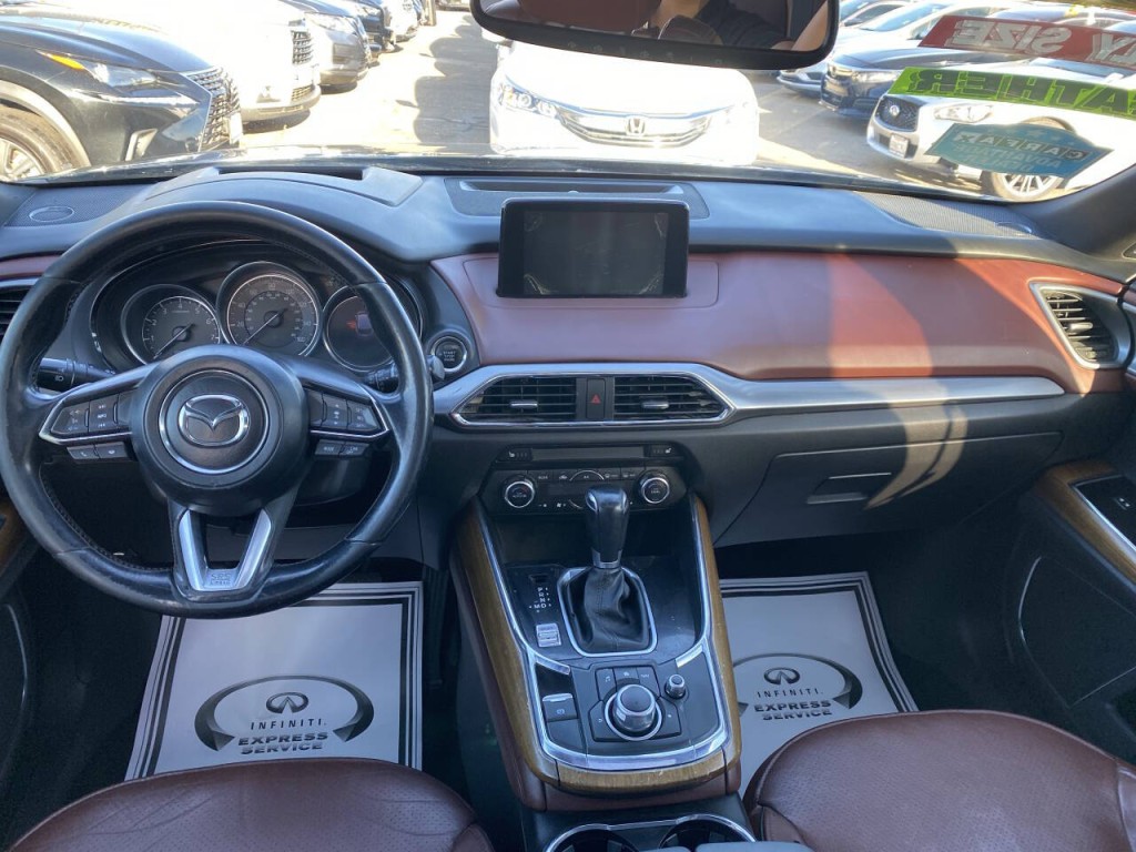 2017 Mazda CX-9 Image 2