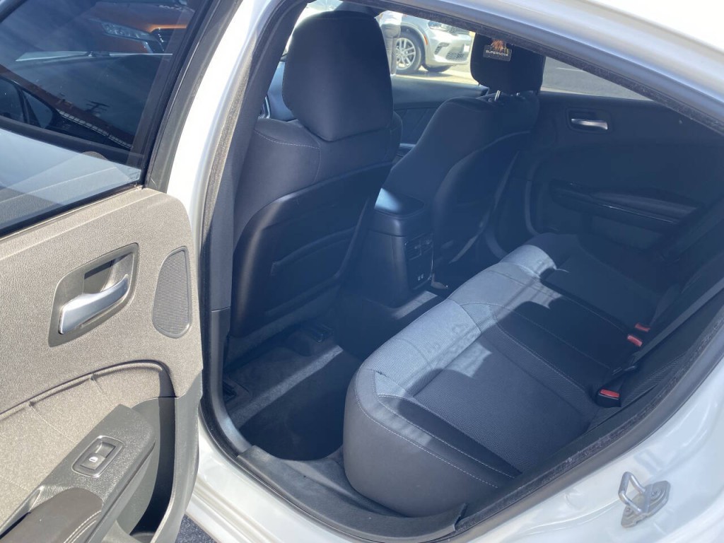 2018 Dodge Charger Image 6