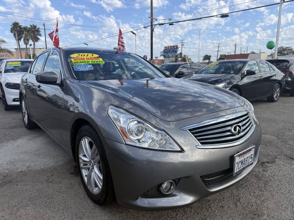 2013 INFINITI G37 Image 2