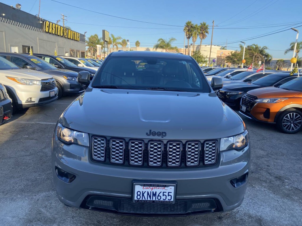 2019 Jeep Grand Cherokee Image 2