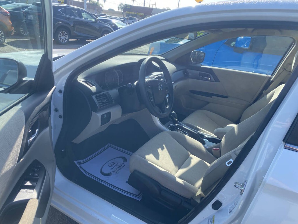 2013 Honda Accord Image 4