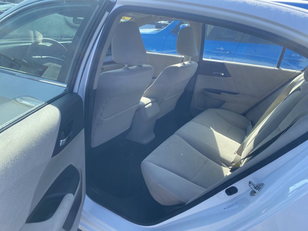 2013 Honda Accord Image 5