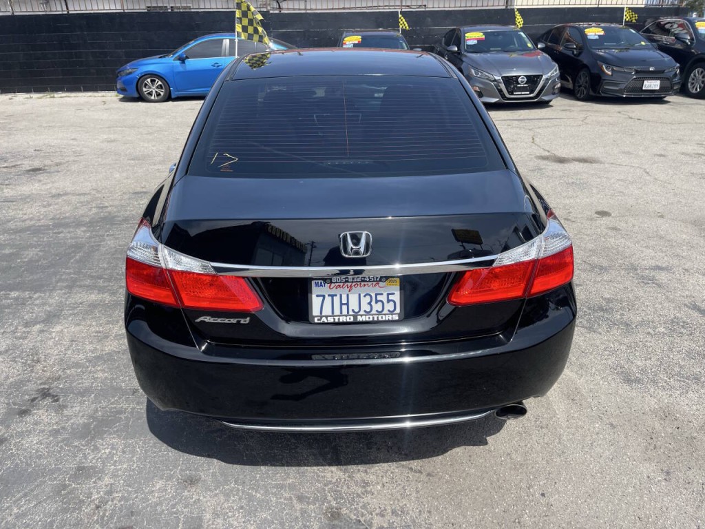 2015 Honda Accord Image 8