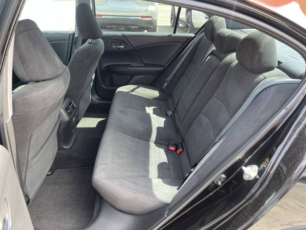 2015 Honda Accord Image 10