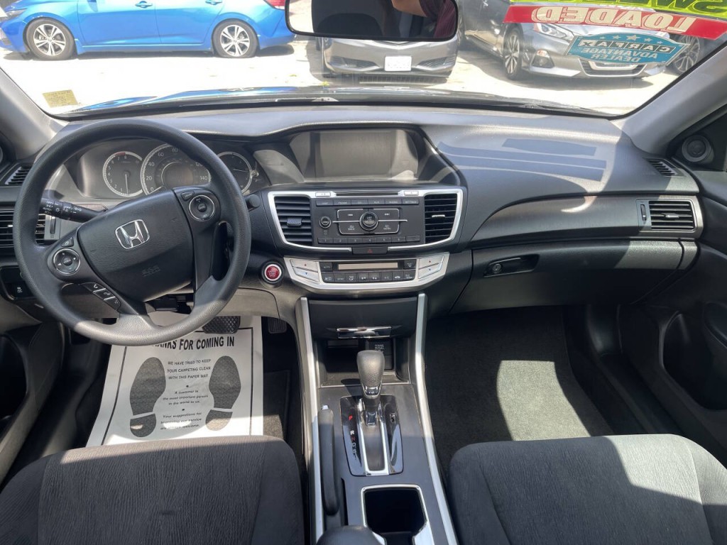 2015 Honda Accord Image 3