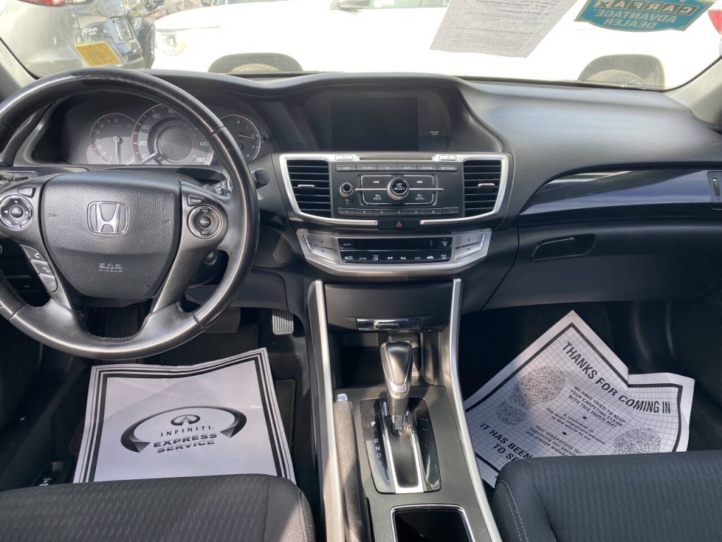 2015 Honda Accord Image 4