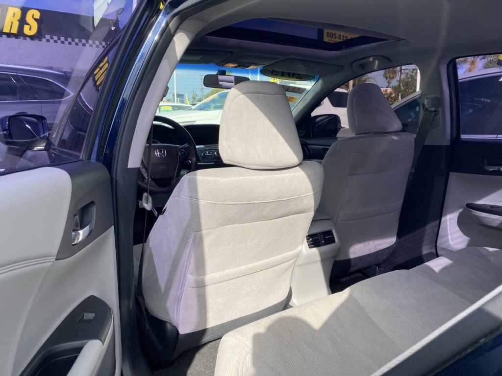 2015 Honda Accord Image 5