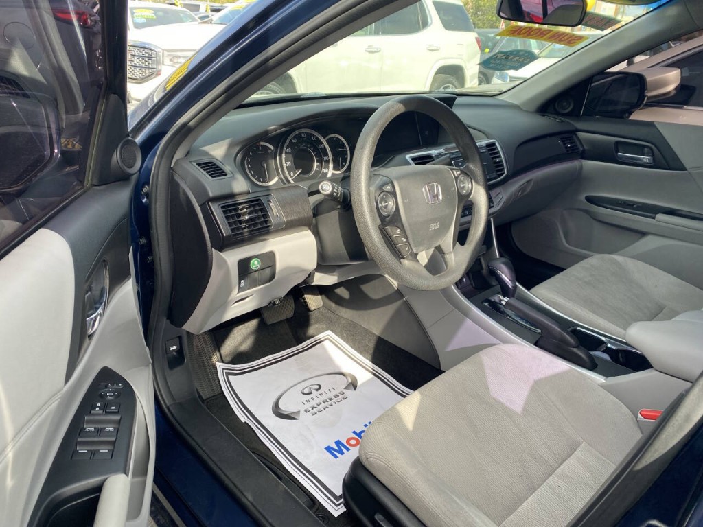 2015 Honda Accord Image 3